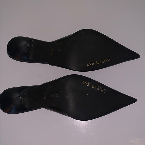Ann Marino Point Toe Black + Gold Heels Size 8.5 - Picture 4 of 4